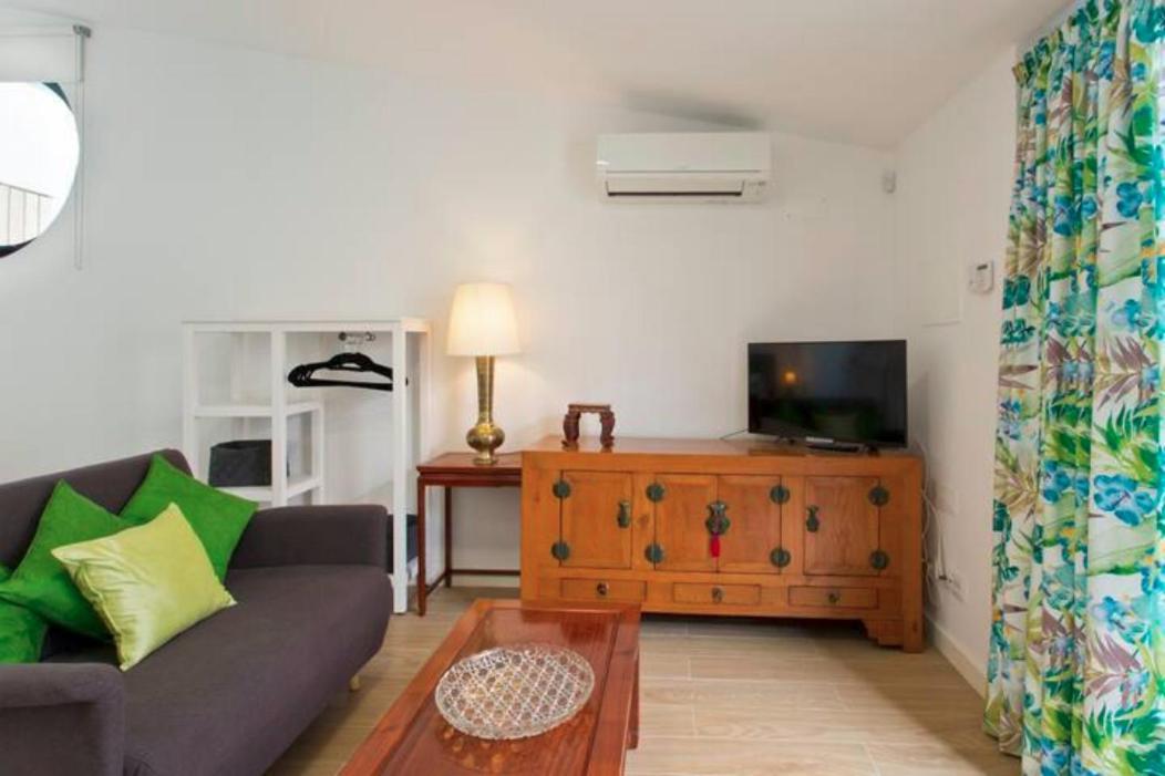 Urban Cabin บีลาโนวาเดกายา ภายนอก รูปภาพ